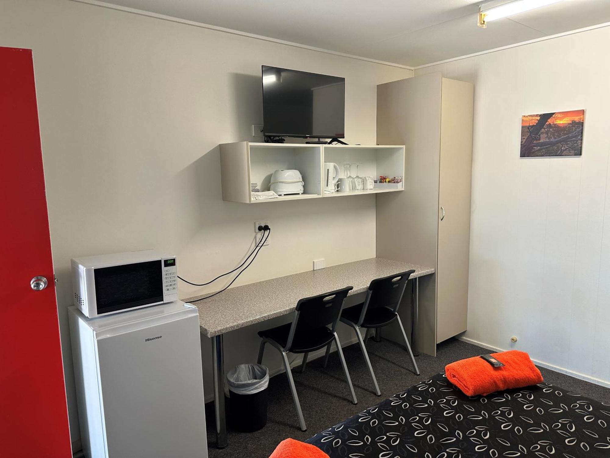 Winton Outback Motel Экстерьер фото